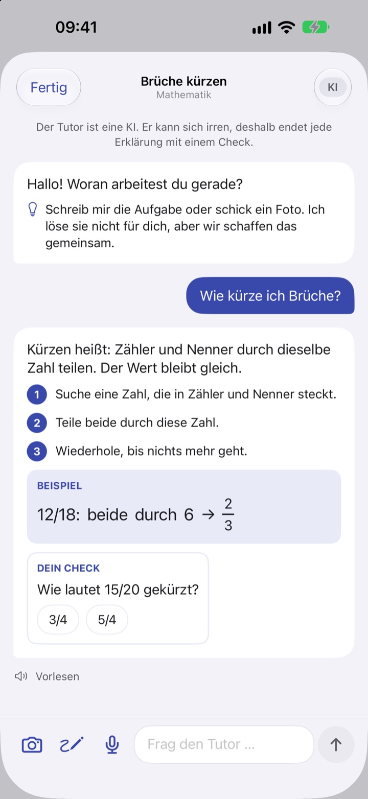 Tutor erklärt Brüche kürzen in drei Schritten mit Beispiel und einer Check-Frage
